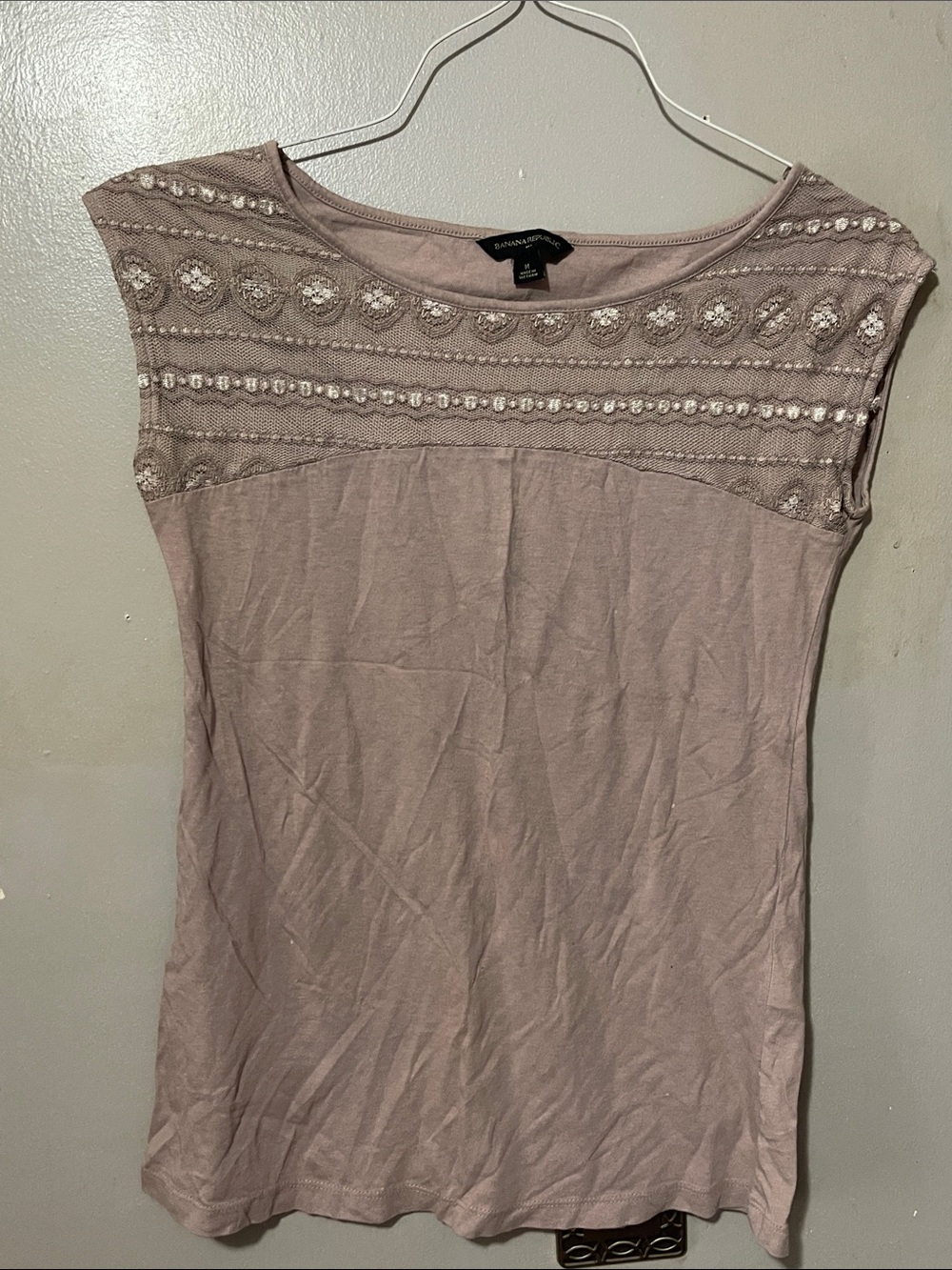 Banana Republic Mauve Embellished Cap Sleeve Top